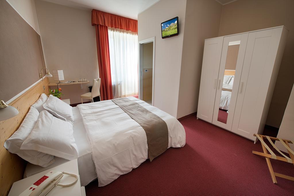 Hotel Aurora Monclassico Room photo