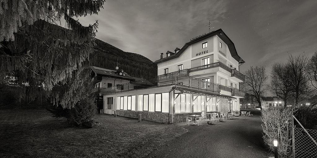 Hotel Aurora Monclassico Exterior photo
